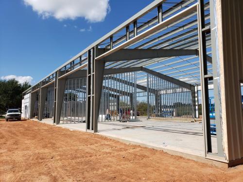 structural-steel-framing-large-metal-building