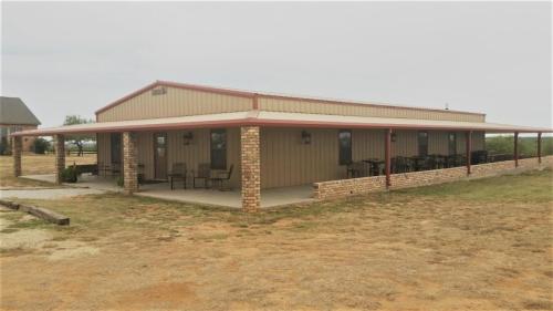 bardonimium-steel-building-wraparound-porch