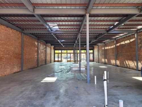 structural-steel-commercial-remodel-restoration-interior-brick-wall-steel-reinforcement